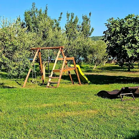 House Beta, A Romantic Hideaway In An Olive Grove By The Sea, Swimming Pool, Jacuzzi & Playground, Pomer Ferienhaus