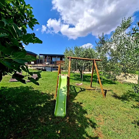 House Beta, A Romantic Hideaway In An Olive Grove By The Sea, Swimming Pool, Jacuzzi & Playground, Pomer Ferienhaus